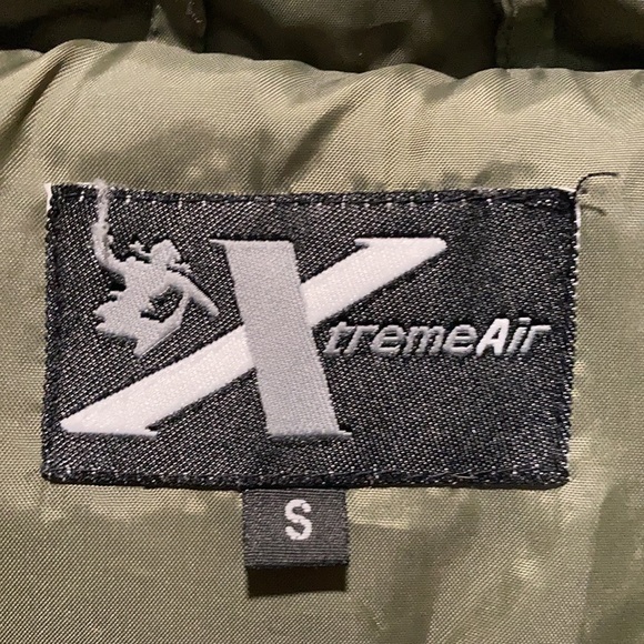 Puffer Vest - Picture 2 of 5